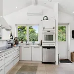 Holiday Thanee - 600m To The Inlet By Interhome